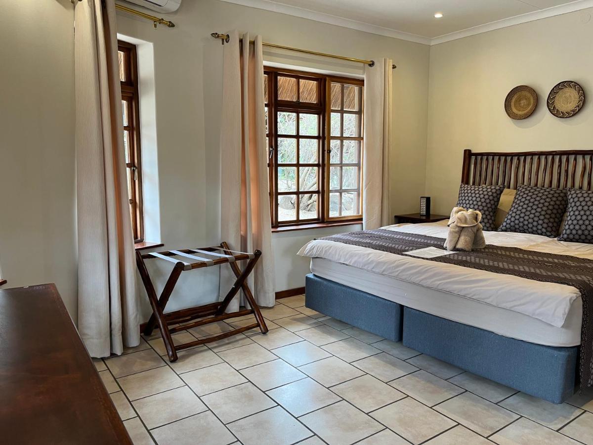 Milima Big 5 Safari Lodge Hoedspruit Esterno foto