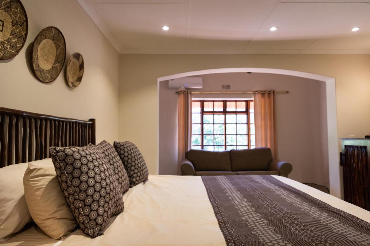 Milima Big 5 Safari Lodge Hoedspruit Esterno foto