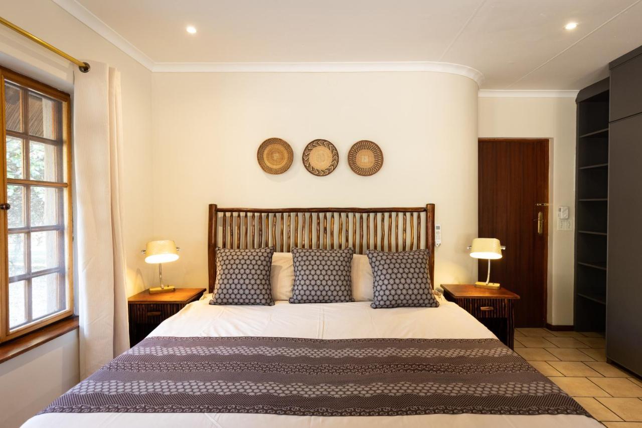 Milima Big 5 Safari Lodge Hoedspruit Esterno foto